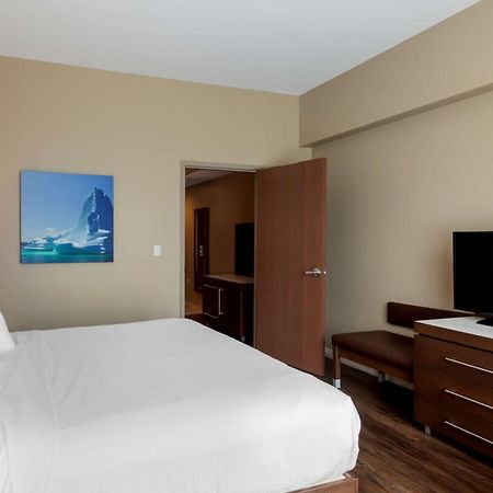 Best Western Plus St. John'S Airport Hotel And Suites Exteriör bild