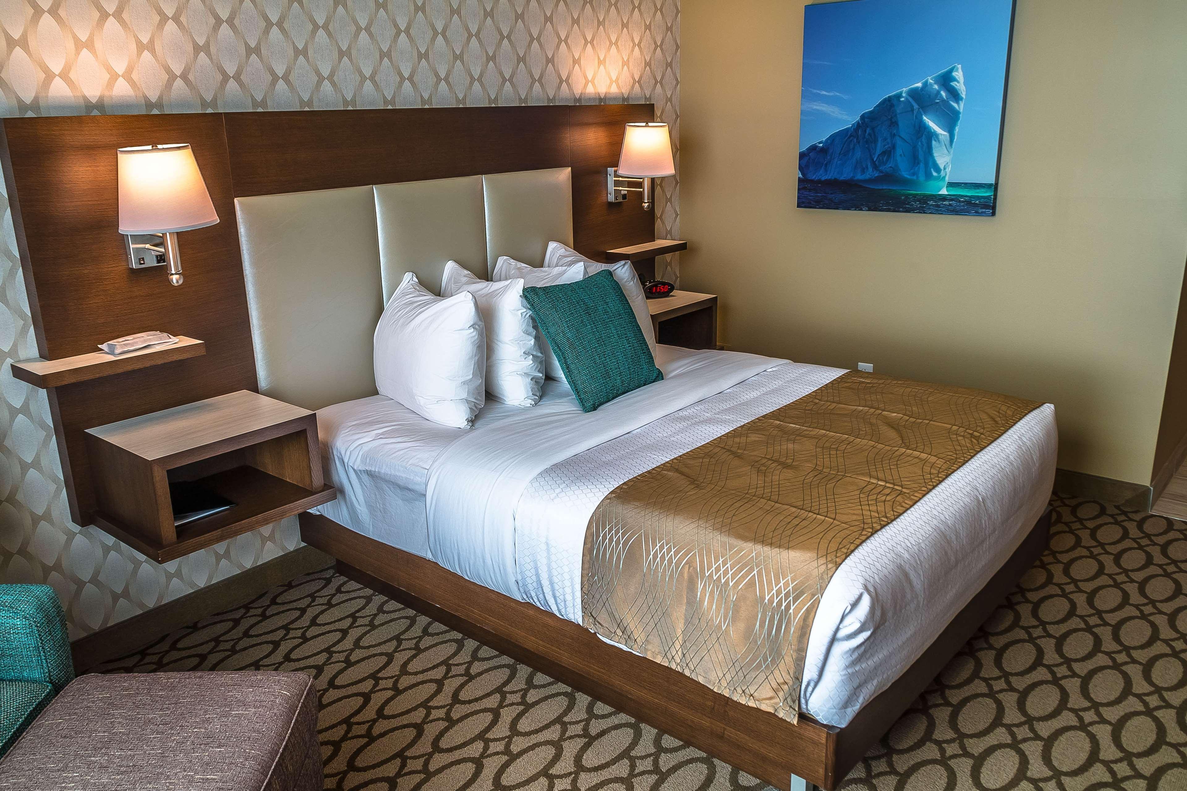Best Western Plus St. John'S Airport Hotel And Suites Exteriör bild