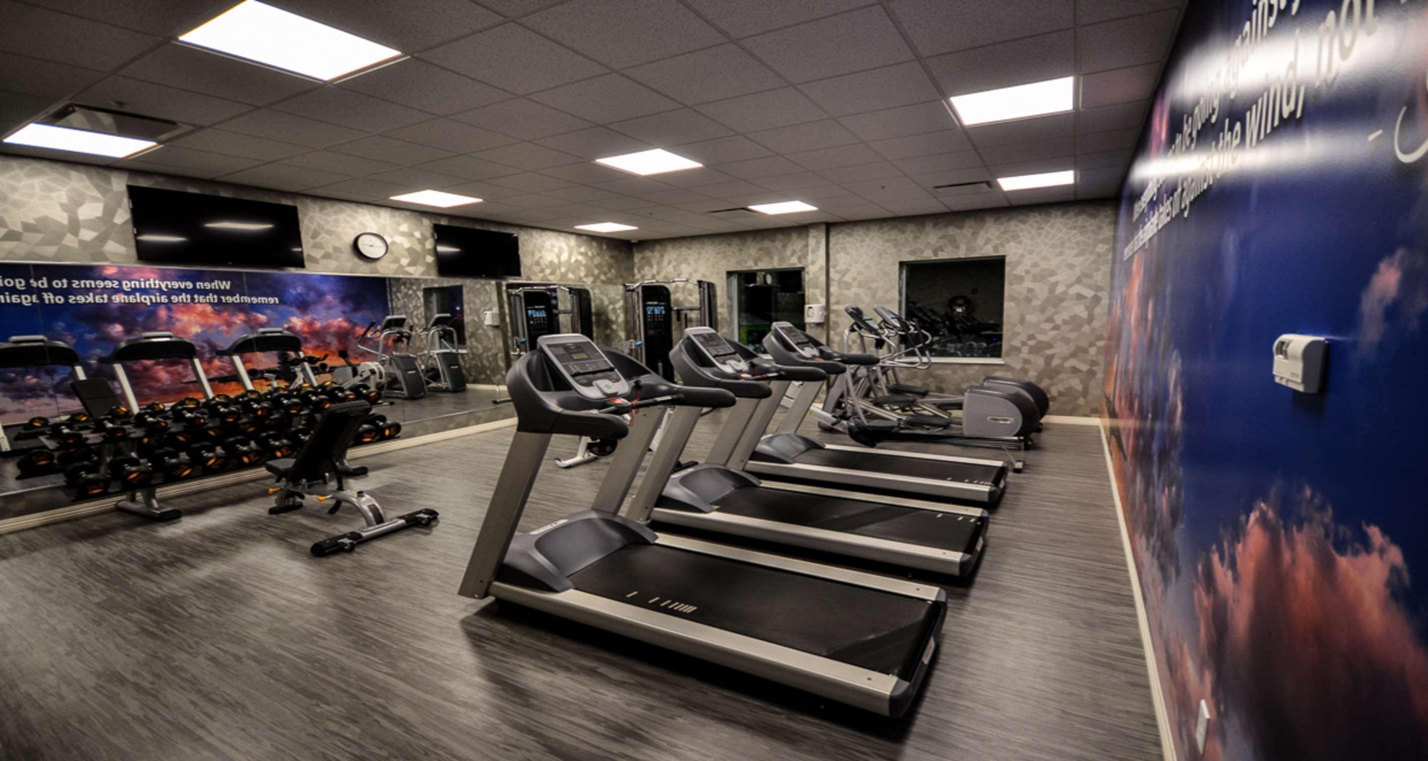 Best Western Plus St. John'S Airport Hotel And Suites Exteriör bild