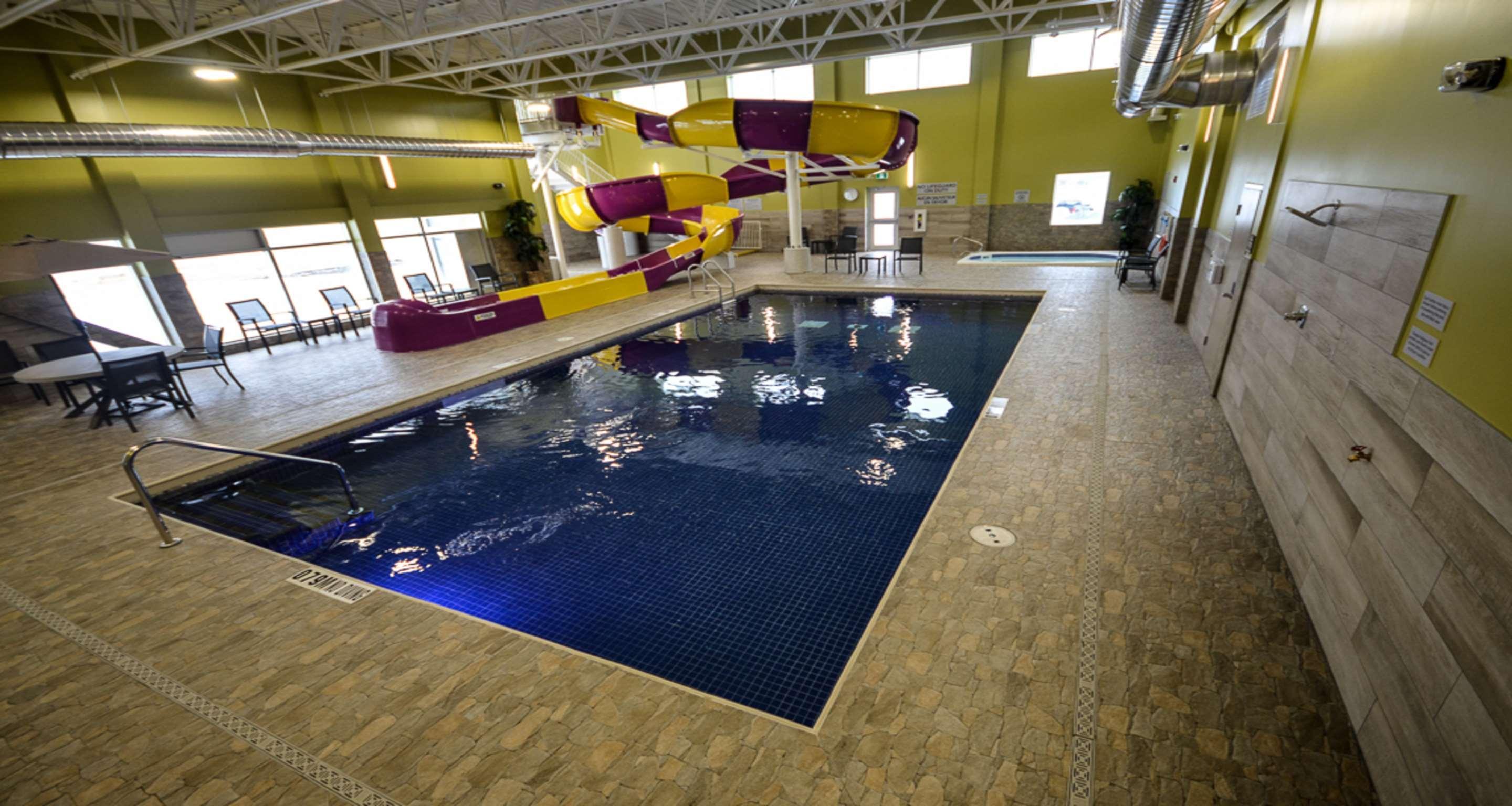 Best Western Plus St. John'S Airport Hotel And Suites Exteriör bild