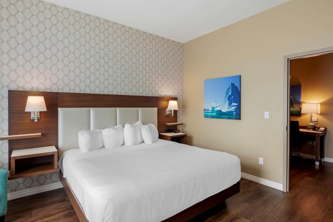 Best Western Plus St. John'S Airport Hotel And Suites Exteriör bild