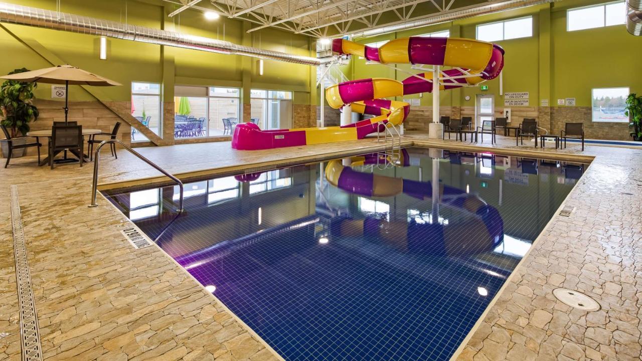 Best Western Plus St. John'S Airport Hotel And Suites Exteriör bild