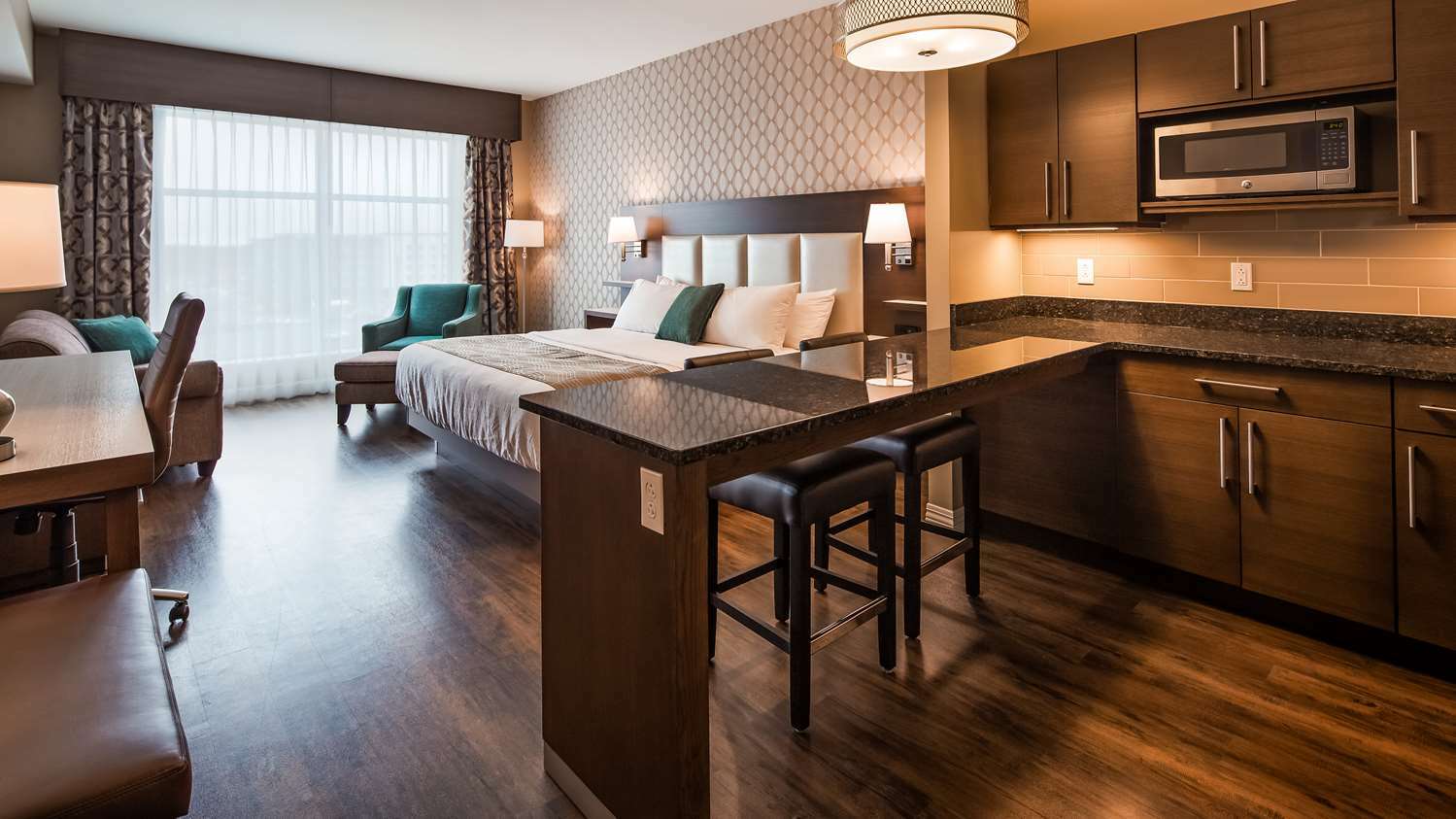 Best Western Plus St. John'S Airport Hotel And Suites Exteriör bild